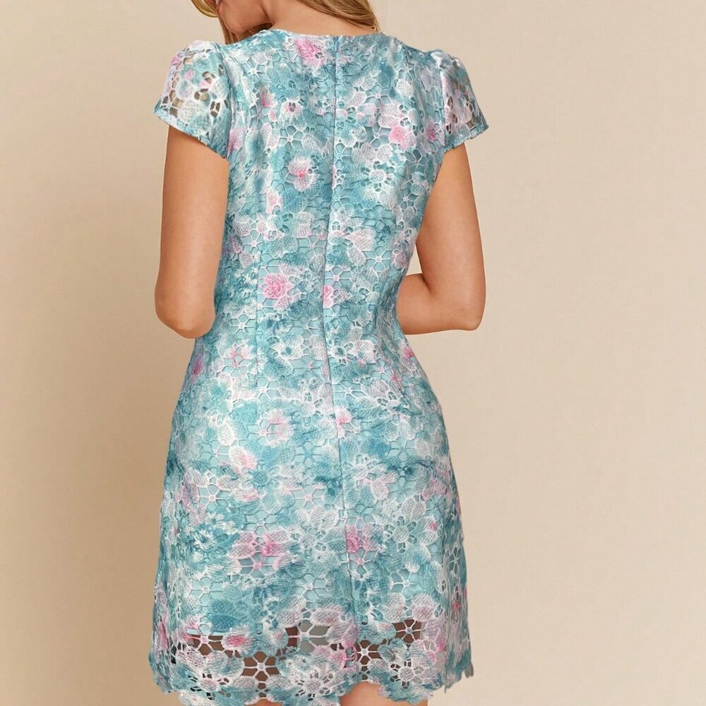 Blue Elegant Women's Lace & Ditsy Floral Asymmetrical Hem Short Sleeve dress - Picture 2 of 5